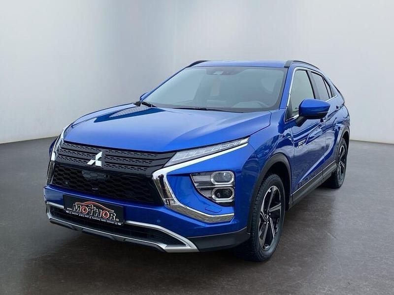 Gebraucht Mitsubishi Eclipse Cross Plus 188 PS (138 kW) 2022 Blau SUV