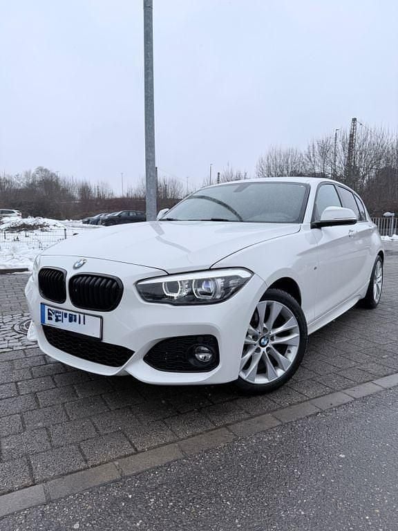 Weiß Gebraucht 2018 BMW 120 M Sport Kleinwagen | 18.600 € (Guter Preis) - Bild 1/4
