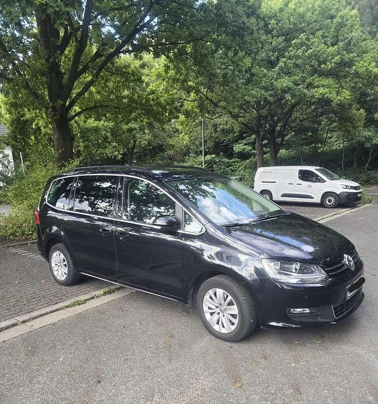 Schwarz Gebraucht 2013 VW Sharan Match Van / Kleinbus | 9.100 € (Fairer Preis) - Bild 1/4