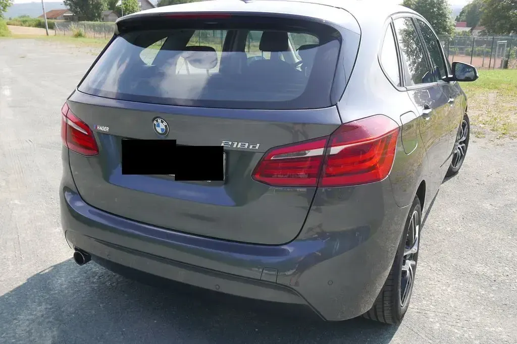 Gebraucht BMW 218 Active Tourer 150 PS (110 kW) 2015 Grau Van / Kleinbus