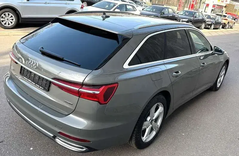 Gebraucht Audi A6 Sport 204 PS (150 kW) 2023 Chronosgrau metallic Kombi