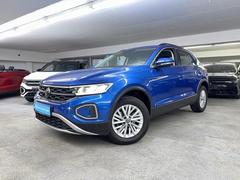 Gebraucht VW T-Roc Life 150 PS (110 kW) 2023 Blau SUV