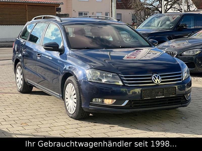 Gebraucht VW Passat Trendline 140 PS (102 kW) 2013 Blau Kombi
