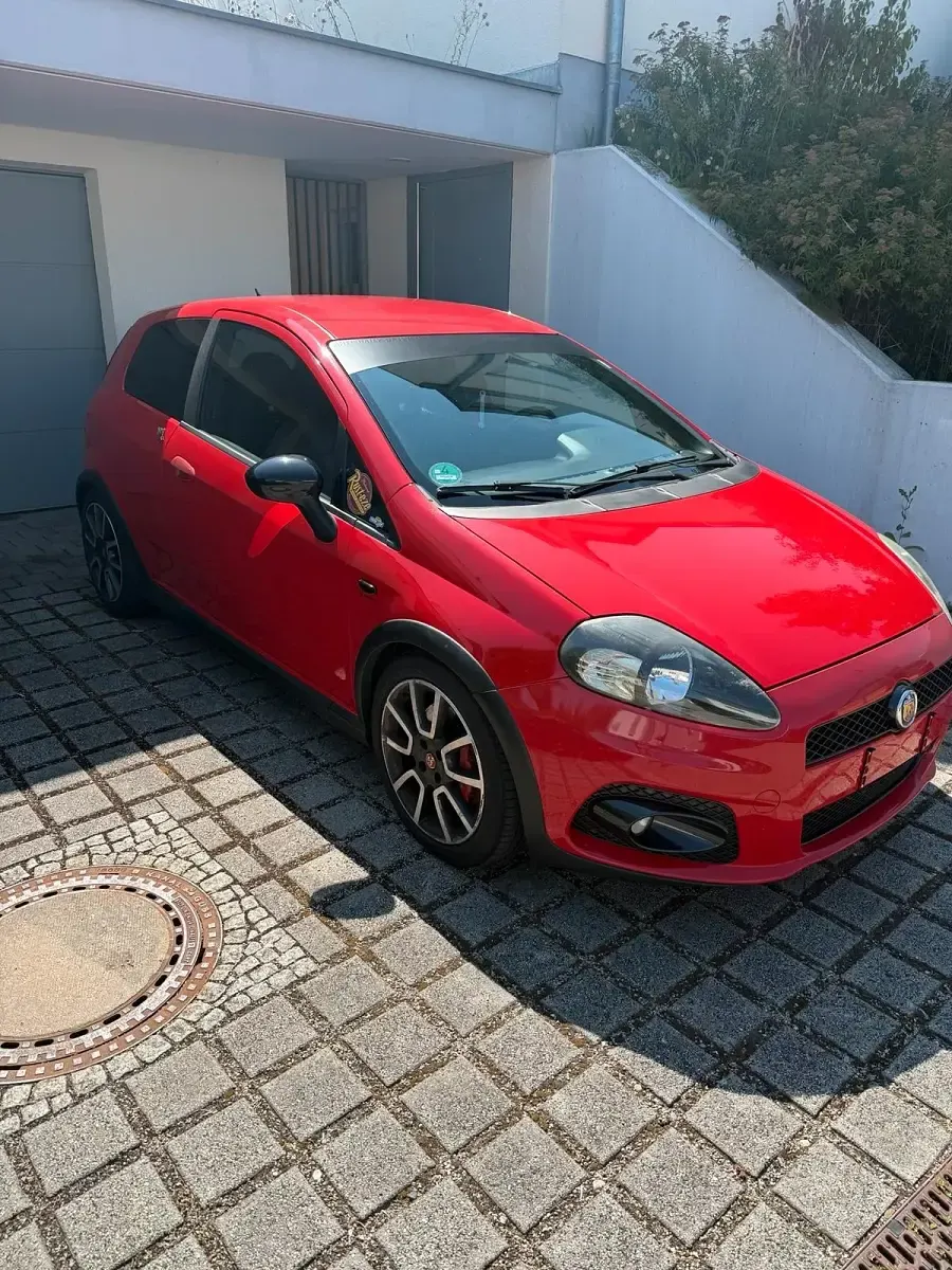 Gebraucht Abarth Grande Punto 200 PS (147 kW) 2009 Rot Kleinwagen