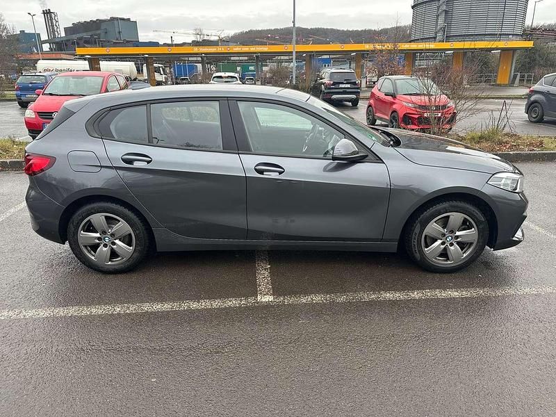 Gebraucht BMW 118 140 PS (102 kW) 2021 Grau Kleinwagen
