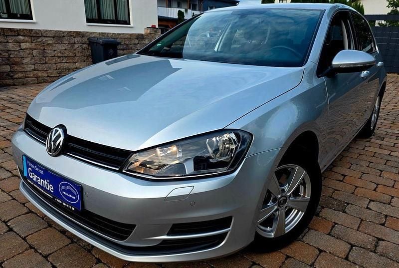 Silber Gebraucht 2015 VW Golf VII Limousine | 6.999 € (Superpreis) - Bild 1/4