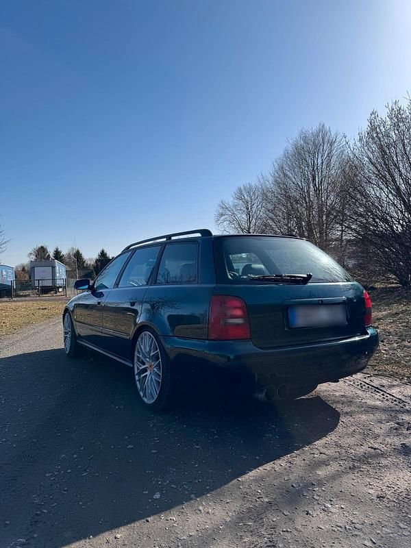 Second-hand Audi A4 150 CP (110 kW) 1996 Verde Break