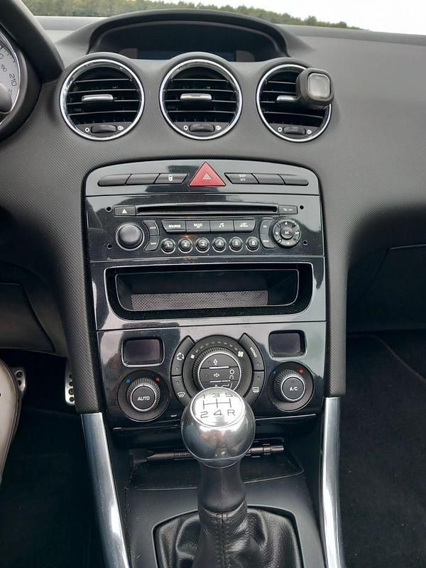 Gebraucht Peugeot 308 CC Active 120 PS (88 kW) 2011 Braun Cabrio