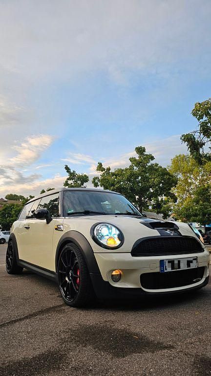 Beige Gebraucht 2010 Mini John Cooper Works Clubman Kombi | 10.000 € - Bild 1/4
