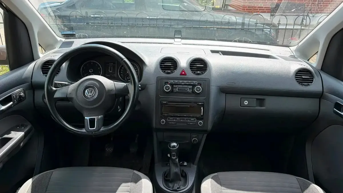 Gebraucht VW Caddy 105 PS (77 kW) 2014 Braun Van / Kleinbus