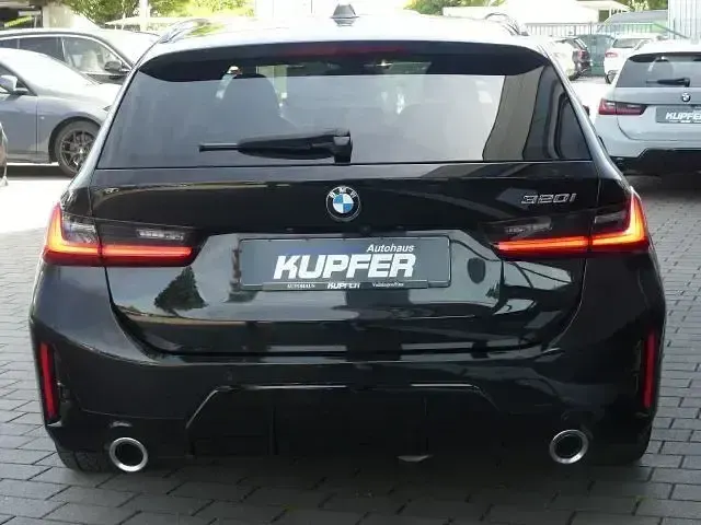 Gebraucht BMW 320 Comfort Edition 184 PS (135 kW) 2024 Schwarz Limousine