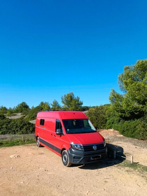 Rot Gebraucht 2019 VW Crafter Van | 37.000 € - Bild 1/4