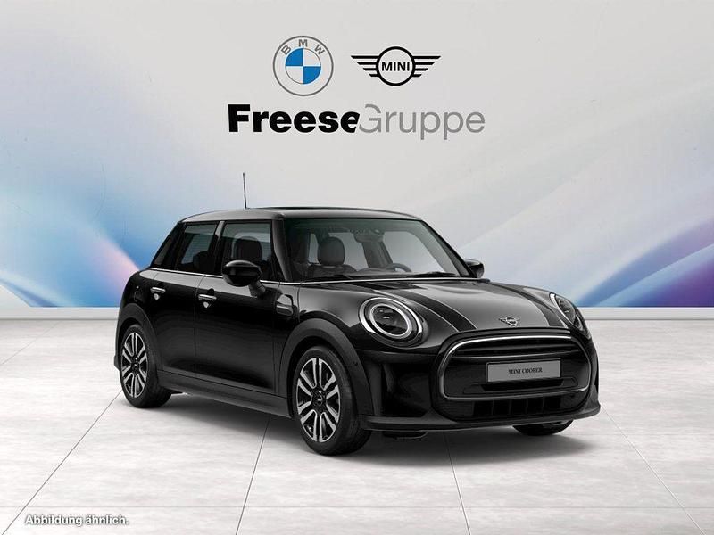 Gebraucht Mini Cooper 136 PS (100 kW) 2021 Schwarz Kleinwagen