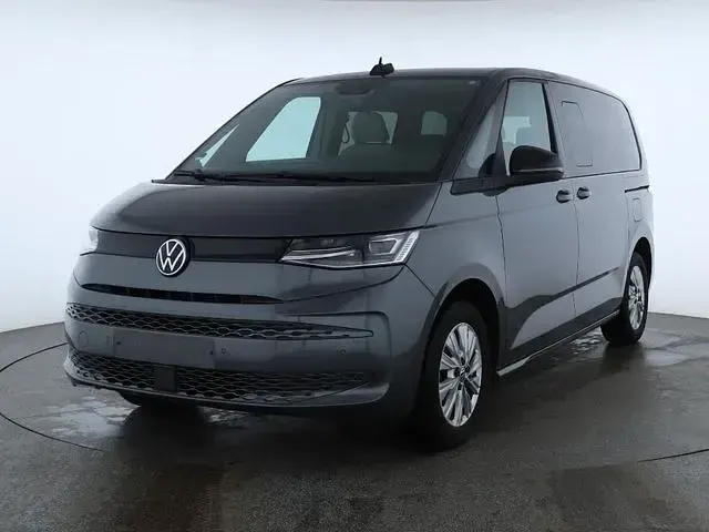 Usata VW Multivan Basis 150 CV (110 kW) 2024 Grigio Monovolume