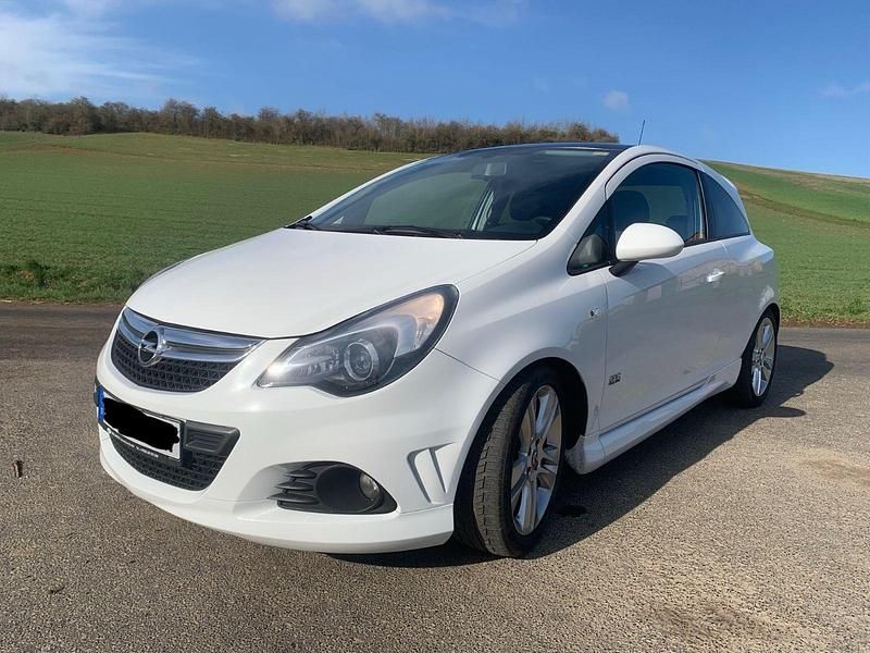 Gebraucht Opel Corsa OPC 95 PS (69 kW) 2010 Weiß Kleinwagen