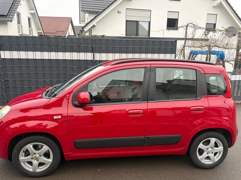 Gebraucht Fiat Panda 69 PS (50 kW) 2012 Rot Kleinwagen