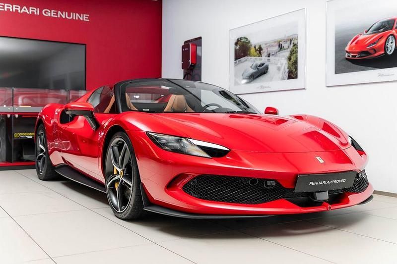 Gebraucht Ferrari 296 829 PS (609 kW) 2023 Rot Cabrio