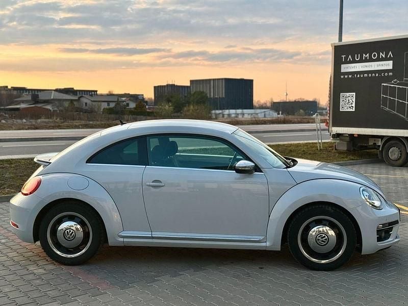 Usata VW Beetle 150 CV (110 kW) 2017 Bianco Utilitaria