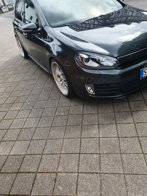 Schwarz Gebraucht 2009 VW Golf VI GTI Limousine | 8.999 € (Guter Preis) - Bild 1/4