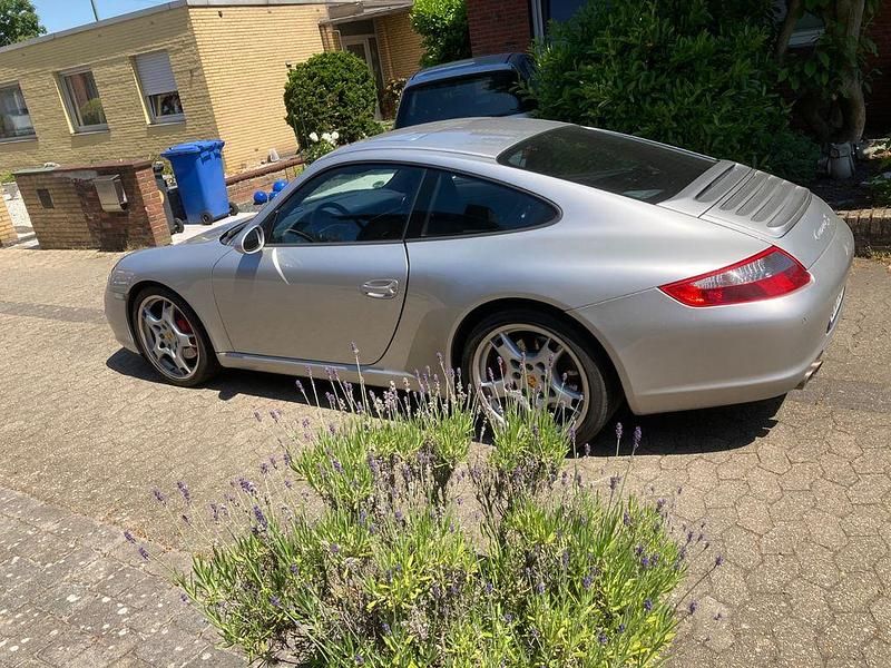 Silber Gebraucht 2004 Porsche 911 Carrera S Coupé | 54.000 € (Guter Preis) - Bild 1/1