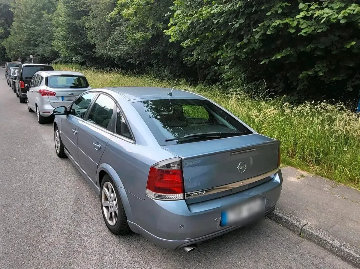 Gebraucht Opel Vectra 140 PS (102 kW) 2006 Grau Limousine