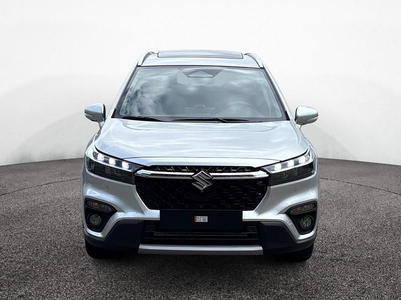 Neu Suzuki SX4 Comfort+ 129 PS (94 kW) 2025 Silky silver SUV