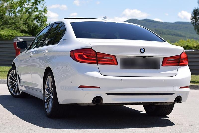 Używany BMW 530e Comfort Edition 252 KM (185 kW) 2018 Biały Sedan/Limuzyna
