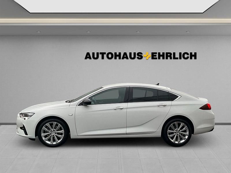 Weiß Gebraucht 2021 Opel Insignia Business Elegance Limousine | 22.790 € (Fairer Preis) - Bild 1/4