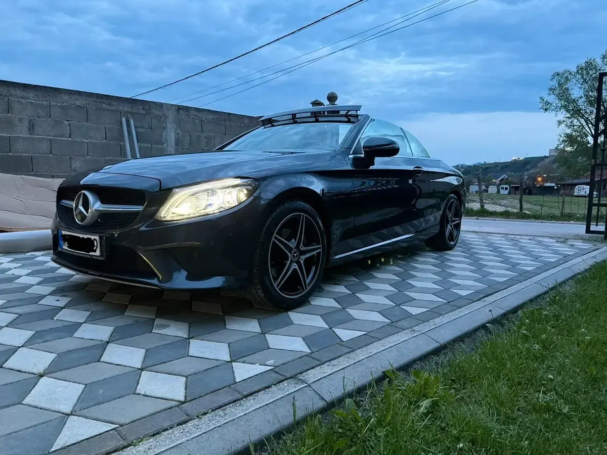 Gebraucht Mercedes C220 194 PS (142 kW) 2019 Cabrio