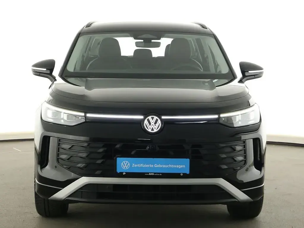 Gebraucht VW Tayron Life 150 PS (110 kW) 2025 Grenadillschwarz metallic SUV