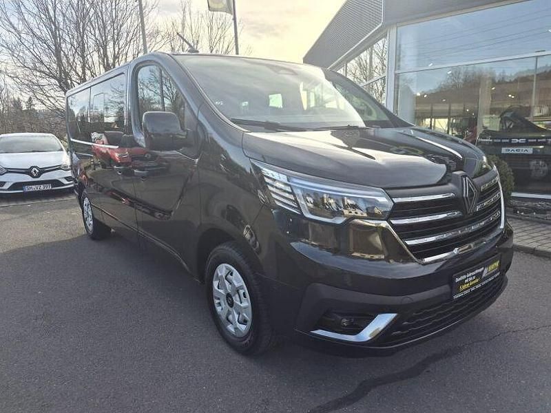 Gebraucht Renault Trafic 150 PS (110 kW) 2024 Schwarz Van / Kleinbus