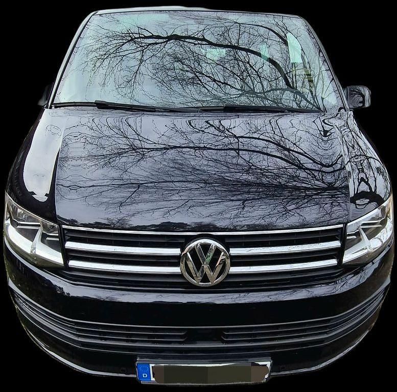 Second-hand VW T6 150 CP (110 kW) 2017 Negru Van