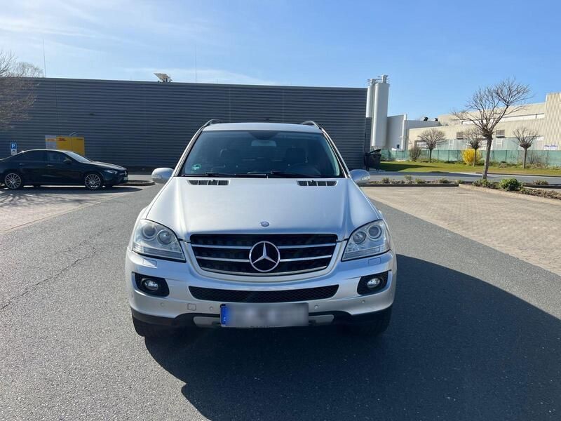 Silber Gebraucht 2008 Mercedes ML320 SUV | 8.400 € - Bild 1/4