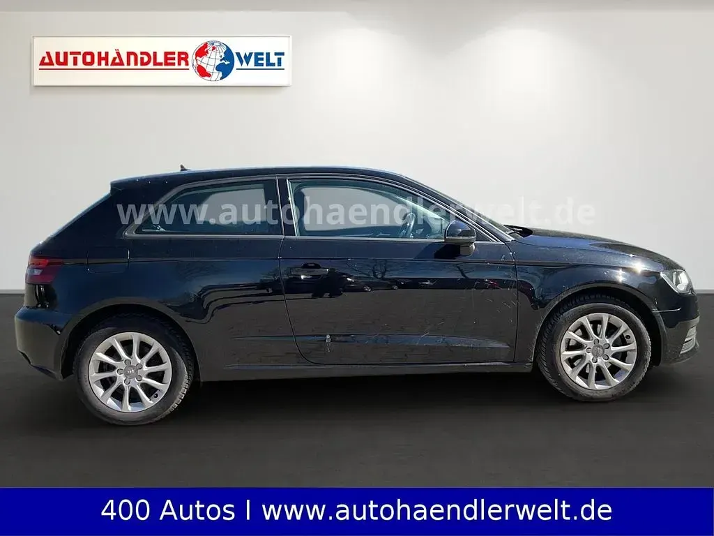 Second-hand Audi A3 Ambiente 122 CP (89 kW) 2012 Negru Hatchback