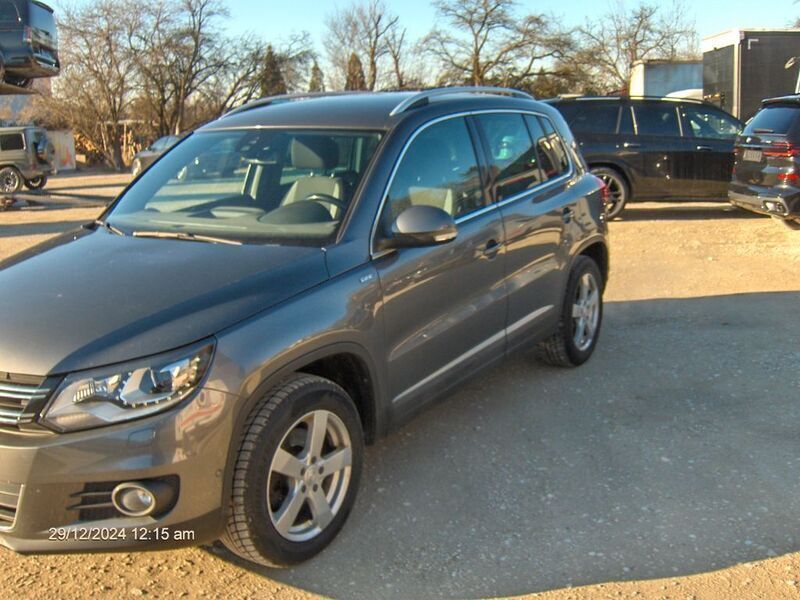 Gebraucht VW Tiguan Life 179 PS (131 kW) 2013 Grau SUV