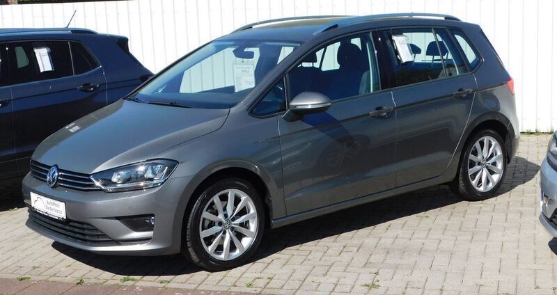 Grau Gebraucht 2017 VW Golf Sportsvan Van / Kleinbus | 18.970 € (Etwas zu teuer) - Bild 1/4