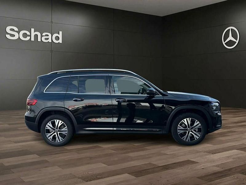 Gebraucht Mercedes GLB220 190 PS (139 kW) 2025 Lack kosmosschwarz SUV