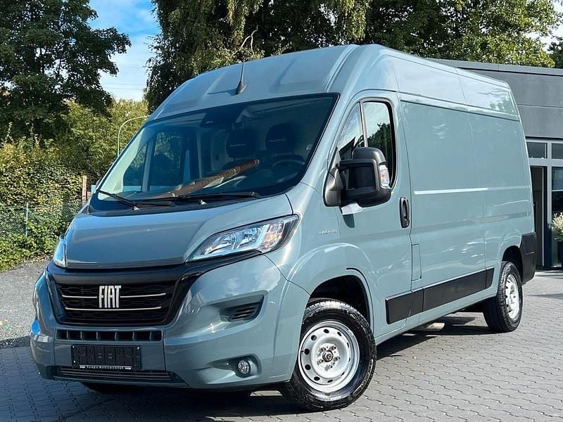 Grau Gebraucht 2021 Fiat Ducato Van | 21.490 € (Fairer Preis) - Bild 1/4