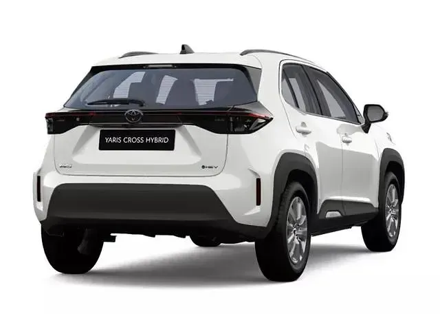 Neu Toyota Yaris Cross 92 PS (67 kW) 2026 Platinumweiß perleffekt platinumweiß perleffekt SUV