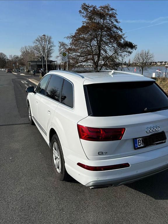 Gebraucht Audi Q7 Ambiente 272 PS (200 kW) 2016 Weiß SUV