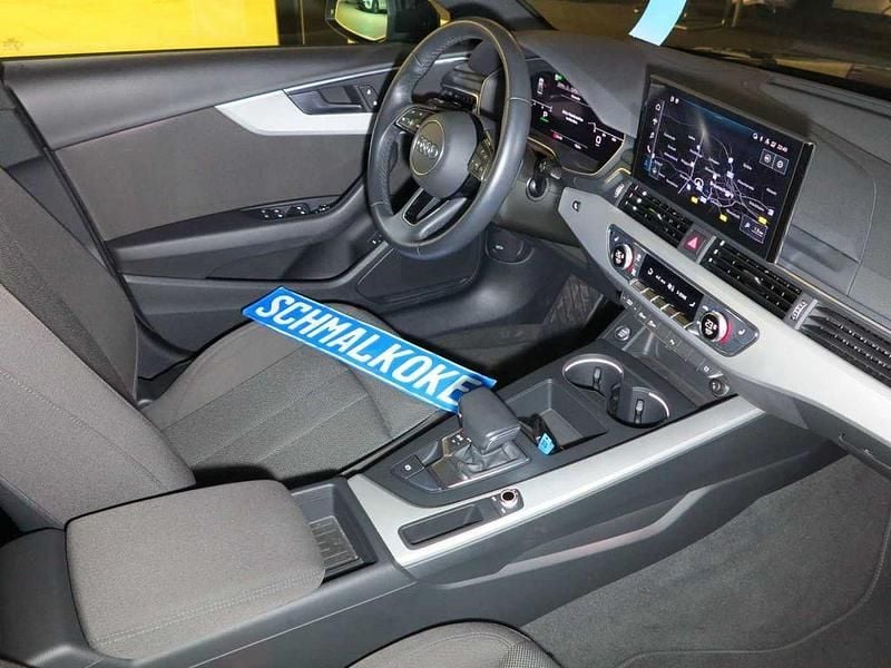 Gebraucht Audi A4 Advanced 204 PS (150 kW) 2023 Mythos black Limousine