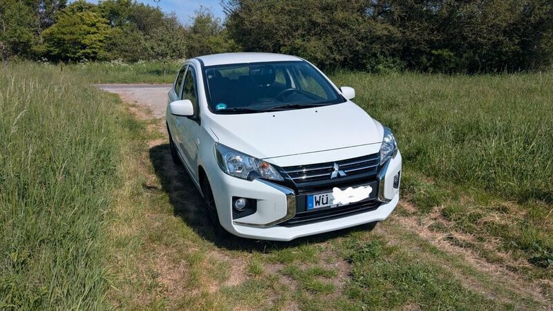 Weiß Gebraucht 2020 Mitsubishi Space Star Kleinwagen | 6.000 € (Guter Preis) - Bild 1/4