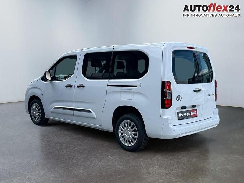 Neu Toyota Proace Verso Business Edition 110 PS (80 kW) 2025 Weiß Kombi