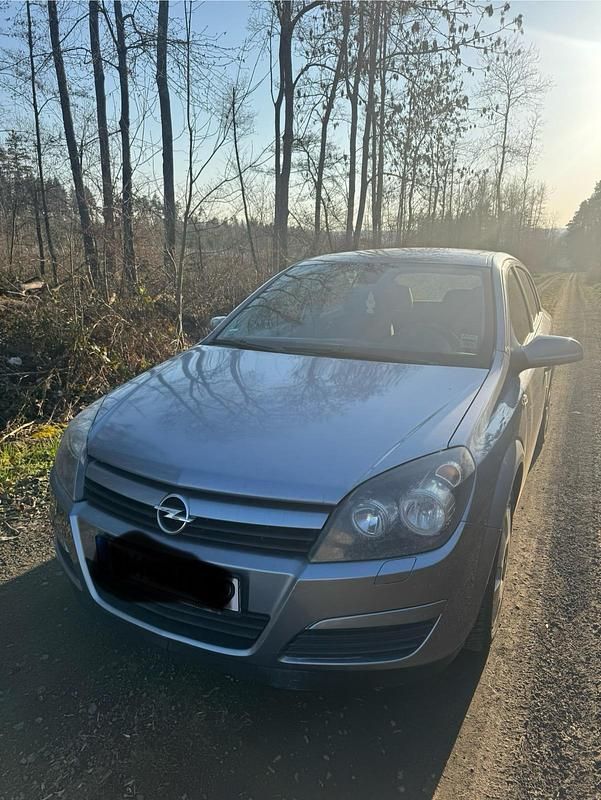 Gebraucht Opel Astra 105 PS (77 kW) 2005 Blau Kleinwagen
