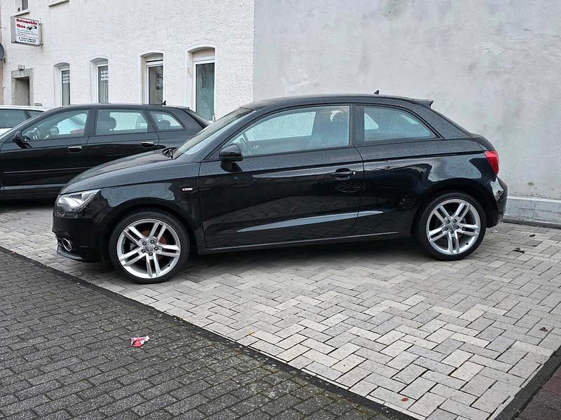 Gebraucht Audi A1 S-Line 86 PS (63 kW) 2011 Schwarz Kleinwagen