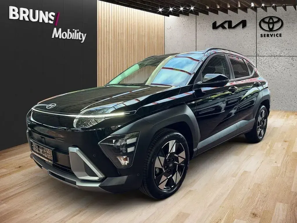 Gebraucht Hyundai Kona Trend 141 PS (103 kW) 2024 Schwarz SUV