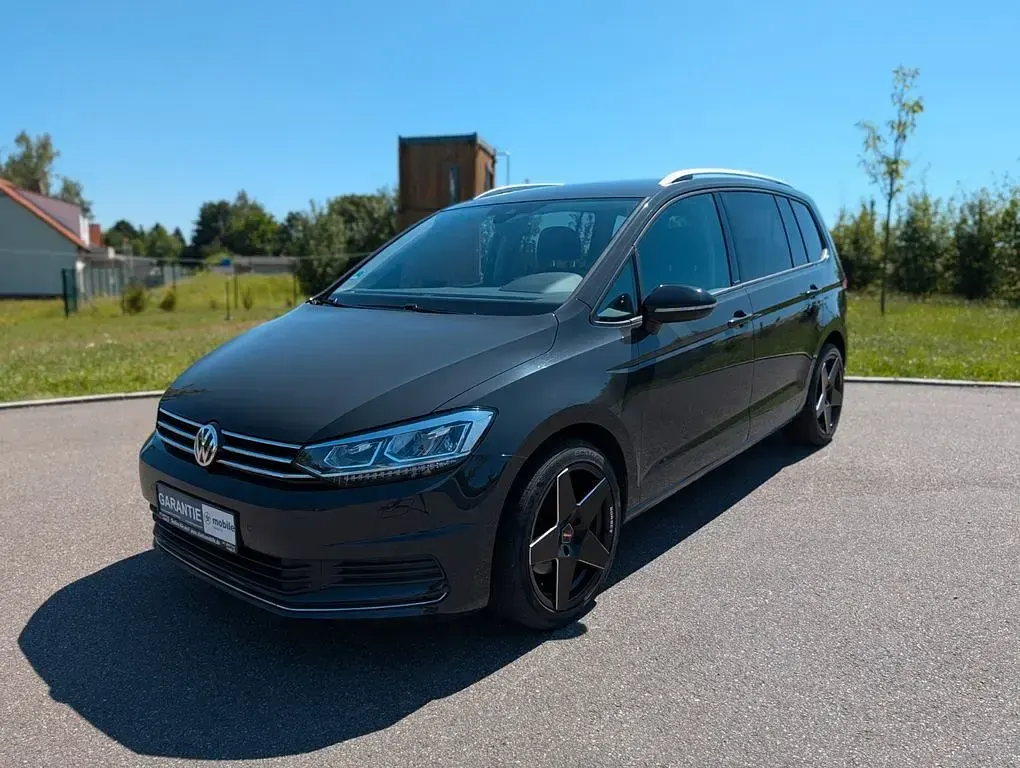 Gebraucht VW Touran IQ Drive 150 PS (110 kW) 2019 Grau Van / Kleinbus