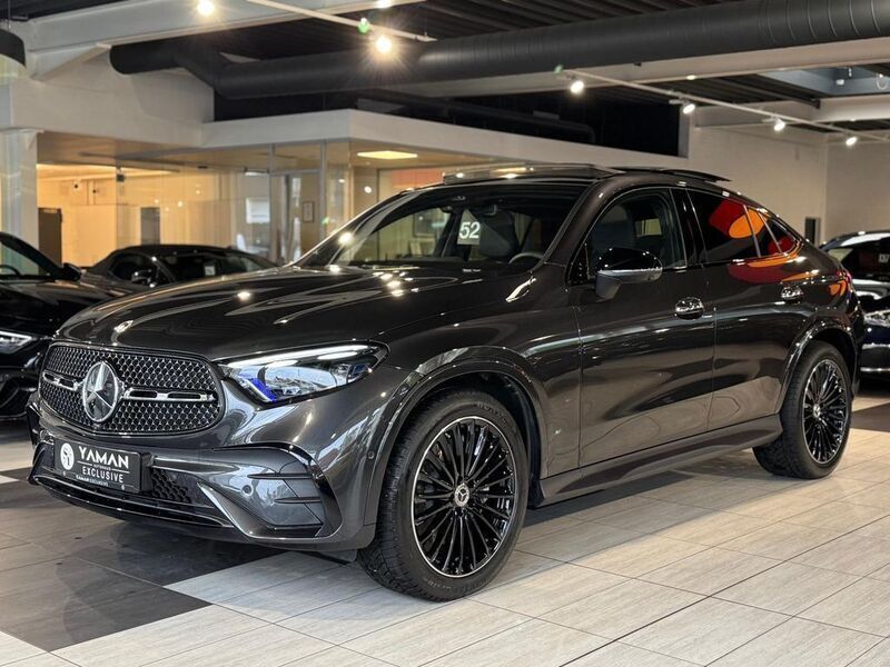 Grau Gebraucht 2024 Mercedes GLC300 AMG Line Premium Plus Coupé | 72.950 € (Guter Preis) - Bild 1/4