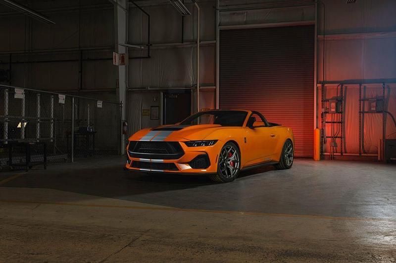 Neu Ford Shelby 821 PS (603 kW) 2026 Orange Coupé
