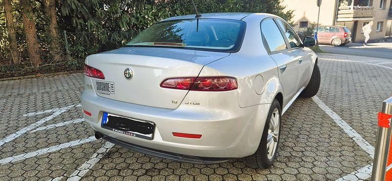Gebraucht Alfa Romeo 159 116 PS (85 kW) 2009 Silber Limousine